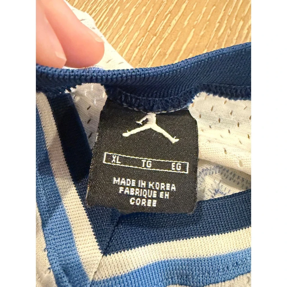 Jordan North Carolina #23 Men's XL Basketball Jersey UNC Tar Heels White Blue